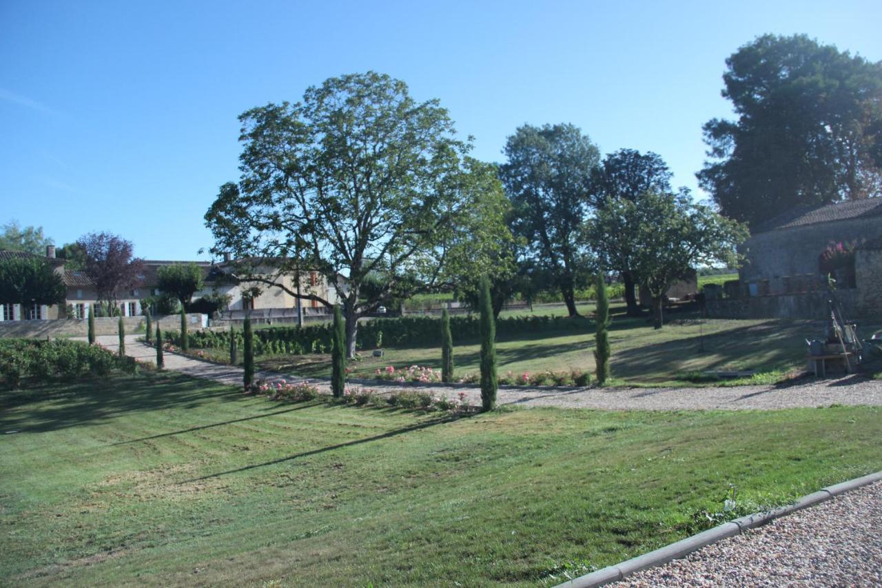 Allee Des Roses Saint-Philippe-dʼAiguille Exterior foto